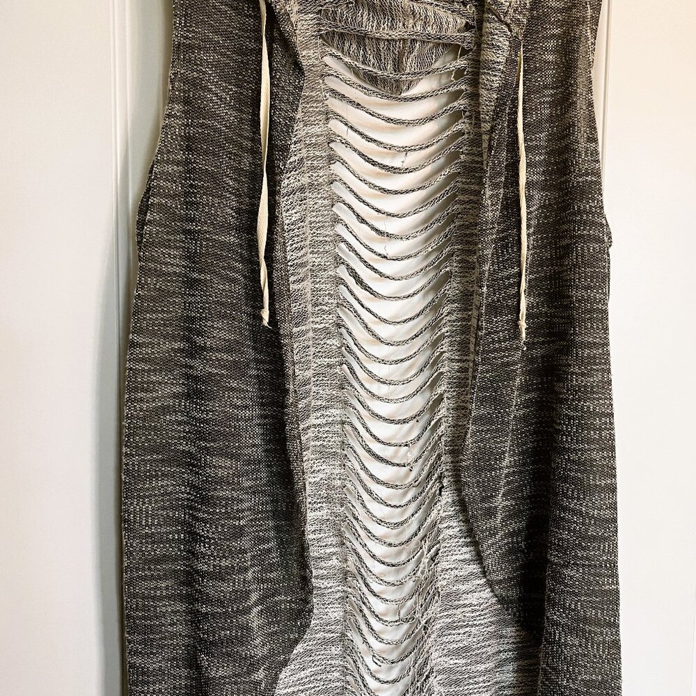 Blush USA Hooded Sleeveless Knit Cardigan – One Size – Charcoal Gray – Distresse